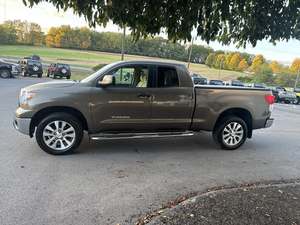 Usado 2013 Toyo-ta Tundra Grado Doble Cabina 4.6L 4WD - Product Image 2