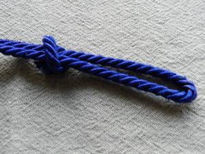 OEM Couleur Personnalisée Bullion Cap Cordon Sangle Fait Main Fil Métallique Mylar Soie pour Accessoires de Vêtement Chapeaux Chapeaux - Product Image 4