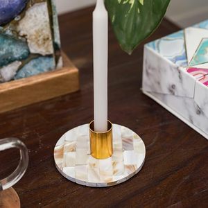 Elegante iluminación de madreperla, decoración única para el hogar, soporte de vela de té de madera con tarro de hormigón para ocasiones navideñas - Product Image 1
