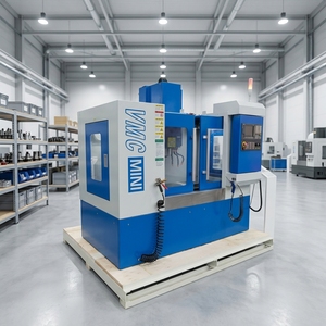Centre d'usinage vertical CNC avec conception à <span class=keywords><strong>colonne</strong></span>, machine de fraisage <span class=keywords><strong>VMC</strong></span> Mini avec magazine d'outils 24T - Product Image 1
