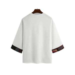 T-shirt patchwork élégant brodé à demi-manches pour hommes coupe ample décontracté Streetwear motifs solides panneaux imprimés tricotés à l'avant - Product Image 2