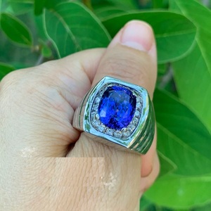 แหวนเงินแท้ 925 ชุบ ประดับพลอยไพลินสีน้ำเงินทรงรี แหวนเพชร แหวนแทนซาไนต์ 6 กะรัต สำหรับเครื่องประดับแฟชั่นผู้ชาย - Product Image 4