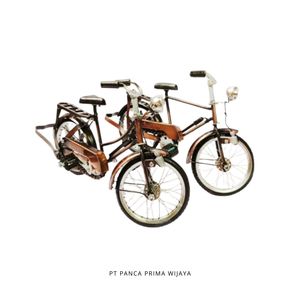 Mini Vintage de alta calidad de 28cm para juego de bicicleta, modelo de hombre y mujer de Metal pulido para decoración del hogar - Product Image 1