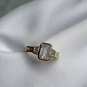 ชุดฝาเพชรเทียมตัดสีมรกต7x9มม. แหวนหมั้นชุบทองเหลือง925เงินสไตล์วินเทจเครื่องประดับชั้นดีขายส่ง - Product Image 2