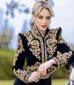 Veste de créateur haute sur tissu de velours avec embellir 3d de perles de cristal, de perles, de travail en pierre de verre pour la fête - Product Image 1