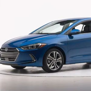 best USED 2018 for Elantra SE 4-<b>Door</b> LOW MILEAGE Left-Hand Drive Car with Rear <b>Camera</b> - Product Image 4