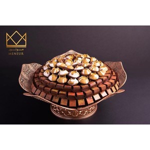 Royal Vintage Look Chapado en oro de alta calidad Artículos de comida hechos de metal de primera calidad Chocolates Dulces que sirven cuencos de lujo de la India - Product Image 1