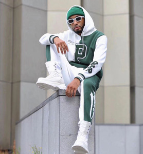 Ensemble de survêtement unisexe, jogging, vêtements de sport, sweat-shirts à capuche patchwork, broderie en chenille personnalisée, sweat-shirt et pantalon de survêtement bicolore - Product Image 2