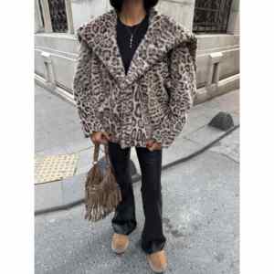 3098 HOODED <b>LEOPARD</b> <b>FUR</b> - - Product Image 2