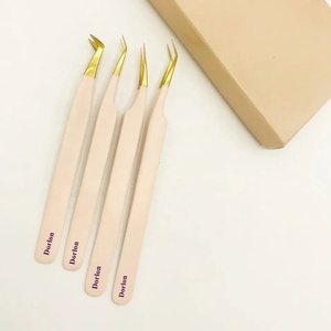 Pinzas de pestañas profesionales de acero inoxidable con puntas chapadas en oro recubiertas de Color Beije - Product Image 2