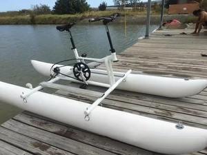 Disponible sur Water Pedal Peddle Foot Power Boat idéal pour le fitness et les loisirs en plein air à tout moment - Product Image 2