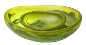 Ensaladera de resina artesanal tradicional con diseño de remolino verde Cuenco de arte único para decoración del hogar costero y presentación elegante - Product Image 2