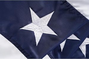 Guirnalda de Banderas Americanas para Exteriores, 3x6 Pies, 6 Unidades, Banderas Plisadas con Estrellas Bordadas, Patrióticas, Aniversario del 250 Aniversario de la Independencia de EE. UU., Poliéster - Product Image 6