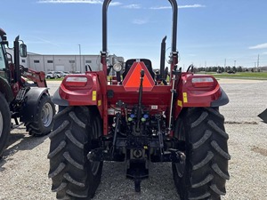Tractor Agrícola 4x4 con Aire Acondicionado, 75HP, Automático, Entrega Rápida, Motor Confiable, Bomba, Tamaño Mini, Versátil, Caja de Cambios Central - Product Image 2