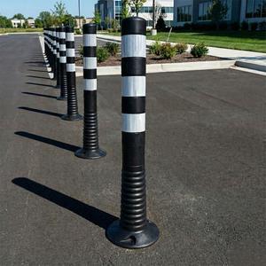 10 Postes Delimitadores de Plástico PVC de 7.5x3.15 Pulgadas, Flexibles, Negros - Product Image 2