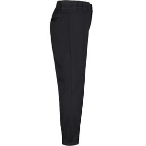 Diseño orientado al aire libre que ofrece un amplio espacio con pantalones de béisbol que mantienen tus objetos importantes cerca a mano durante todo el día. - Product Image 2