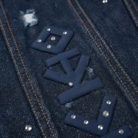 Veste en jean épaisse coupe-vent éco-responsable personnalisée pour femme avec appliques en tissu, patchwork croisé et strass cloutés