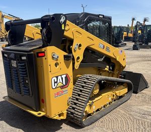 รถตักล้อยางขนาดเล็ก CAT 265 สำหรับงานก่อสร้างขนาดเล็ก งานจัดสวน งานเกษตร และงานขนย้ายวัสดุ (ขายส่ง) - Product Image 1