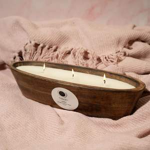 Objet en bois de forme unique pouvant servir à plusieurs usages, comme un porte-cire et également pour servir des aliments. - Product Image 1