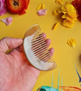 Peine de cuerno de búfalo suministrado para minoristas de cuidado del cabello Socios de regalo al por mayor y servicios de cumplimiento de exportación - Product Image 4