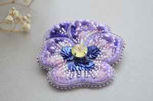 Broches de Cuentas Hechos a Mano por Diseñadores - Color y Forma Personalizados, Estilo Antiguo/Tradicional/Moderno, Accesorios de Alta Calidad, Diseño Único - Product Image 2