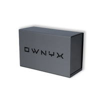 Boîte cadeau magnétique en carton noir de luxe sur mesure avec insert en mousse