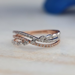 Bague torsadée classique en or rose 14 carats avec diamant cultivé en laboratoire Bague de mariage délicate pour fiançailles et anniversaire Certifiée IGI - Product Image 5