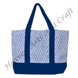 Sac fourre-tout en tissu imprimé à la main avec poignée bleue en provenance d'Inde, motif floral multi-main avec deux bretelles, vente en gros BHCB028 - Product Image 1
