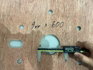 ไม้อัดยูคาลิปตัส WBP เมลามีน ปล่อยฟอร์มาลดีไฮด์ 15% มาตรฐาน E1 สำหรับม้วนสายเคเบิล ตัดตามแบบ CNC - Product Image 3