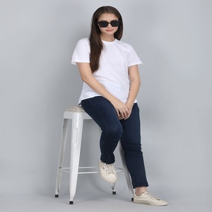 Vente d'été chaude T-shirts en coton personnalisés pour femmes col rond haut régulier avec tissu en jean graphique 3D Excellent pour les tenues - Product Image 6