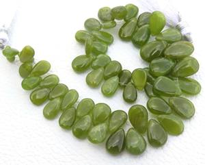 Cuentas de piedra preciosa vesuvianita verde natural, hilo de 8 pulgadas, cuentas facetadas en forma de pera de vesonita, cuentas lisas de 7-12.5 mm para uso en joyería. - Product Image 4