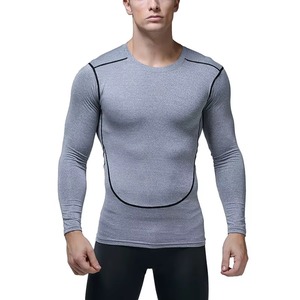 T-shirt de compression ajusté pour homme, personnalisé en gros, séchage rapide, musculation, fitness, haut d'entraînement de musculation - Product Image 6
