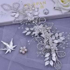 Bridella BHP282-S Bandeau en argent doux et soyeux avec strass et perles pour mariages, bals et événements formels, ajustement confortable - Product Image 3