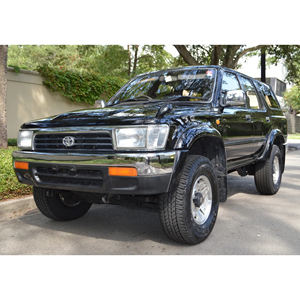 Toyota Hilux Surf 4Runner 4x4 SUV Usada, Excelente Estado Mecánico, Diseño Elegante y Lista para Conducir - Product Image 4