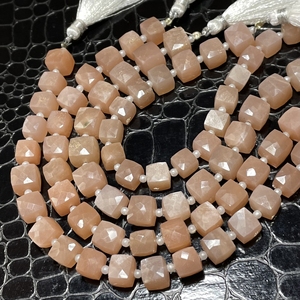 Cuentas con forma de caja facetada de piedra lunar melocotón, piedra preciosa cuadrada calibrada de 7-8MM, tienda de cuentas al por mayor - Product Image 4