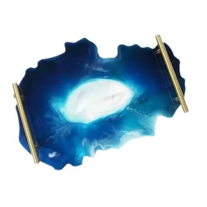 Plateau de service de luxe en résine fabriqué à la main avec poignées en feuille d'or, parfait pour une décoration intérieure élégante et une présentation de table élégante - Product Image 4