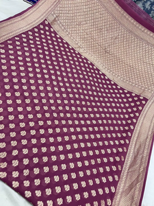 Exclusivo Saree de Georgette Khaddi Banarasi Puro, Hecho a Mano, Tela Suave y Cómoda, Hermoso y Tradicional - Product Image 5