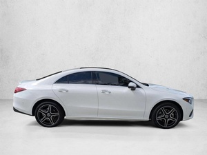 DERNIÈRES NOUVELLES! Voiture d'occasion 2026 BenzCLA 250 Coupé Véhicule de Courtoisie A/T FWD Berline Voiture Personnelle - Product Image 3