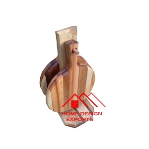 Juego de último diseño de 4 soportes para servir pizza Soporte de madera de mango para pizza para porciones decorativas en restaurantes y hoteles - Product Image 1