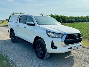 UTILISÉ LHD/RHD 2021 T O Y O T A HI-LUX 2.4D-4D ICON - Product Image 2