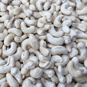 เวียดนาม ผู้จัดจำหน่ายที่เชื่อถือได้ โรงงานซานติโก ราคาเมล็ดมะม่วงหิมพานต์ W180 มะม่วงหิมพานต์เวียดนาม ส่งออกไปยังเอเชีย สหภาพยุโรป และตะวันออกกลาง - Product Image 1