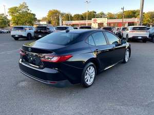 Toyota Camry LE FWD Hybride 2025, berline, état neuf, boîte de vitesses automatique, intérieur clair, moteur turbo, transmission intégrale, pneus R19 - Product Image 6