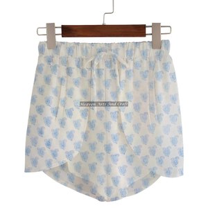 Shorts mini en coton 100% imprimé floral multicolore fait main, taille élastique décontractée, coupe naturelle, toutes tailles, idéal pour les vacances - Product Image 5