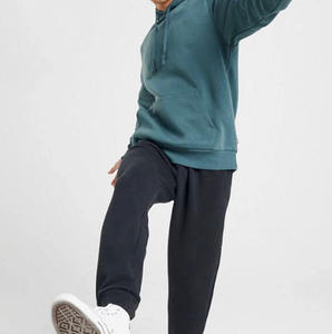 เสื้อมีฮู้ดผ้าคอตตอนแบบสวมศีรษะของผู้ชายผ้าขนแกะสีอ่อนทรงโอเวอร์ไซส์แบบกำหนดเอง - Product Image 3