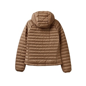 Chaqueta acolchada personalizada de la mejor calidad, abrigo de invierno brillante a la moda promocional para mujer, chaqueta acolchada informal al por mayor - Product Image 2