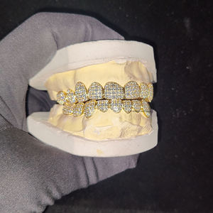 Ensemble de Grillz personnalisé glacé en argent complet pour les dents du haut et du bas avec diamants VVS1 bijoux de bouche hip hop bling pour hommes et femmes - Product Image 4