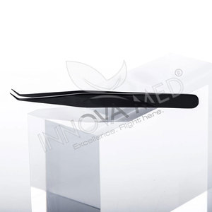 Pince à épiler professionnelle en acier inoxydable sur mesure, NOUVELLE, avec pointes en fibre antistatiques, pour une préhension parfaite des cils. - Product Image 3