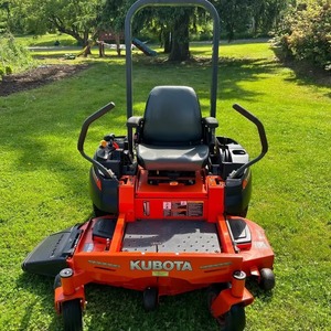 Cortacésped Con 60 Cubierta 24 Caballos Motor Diesel 2 Tiempos - Product Image 1