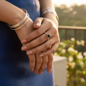 Anillo de Plata 925 Chapado en Oro de 14K con Ónice para Mujer, con Circonita, Joyería de Moda para Boda o Compromiso, Engaste de Bisel - Product Image 2