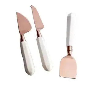 Juego de cuchillos para queso de alta calidad en acero inoxidable con elegante mango de mármol, perfecto para mesa de boda y uso de servicio - Product Image 1